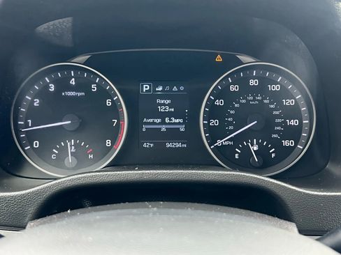 Used 2018 Hyundai Elantra SEL FWD image 11