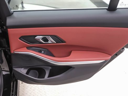 Used 2025 BMW 330i xDrive Sedan w/ Convenience Package image 24