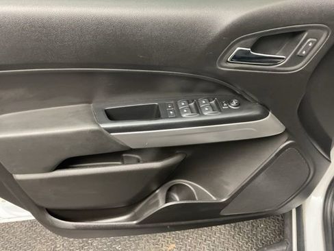 Used 2018 Chevrolet Colorado LT w/ Redline Special Edition image 11