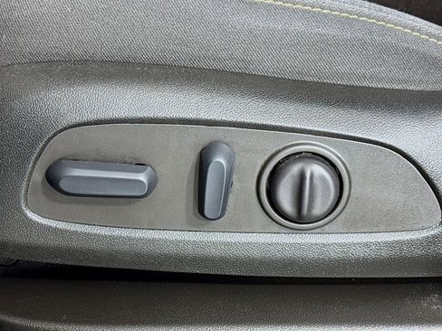 Used 2022 Chevrolet Equinox LT FWD image 14