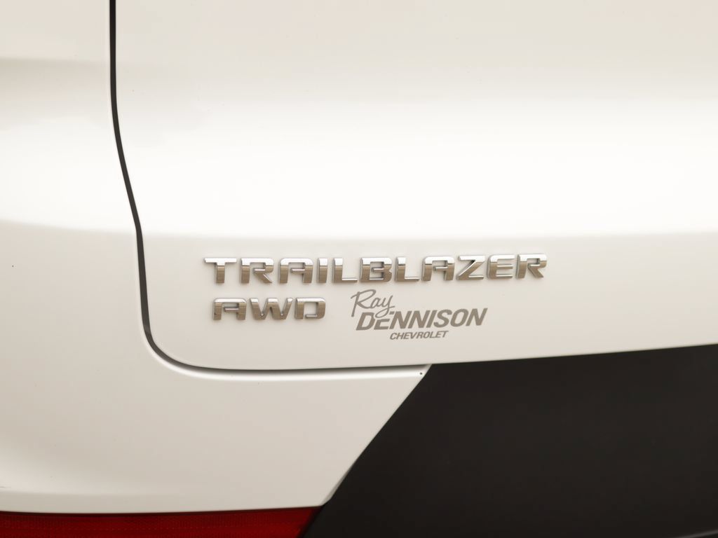 Used 2024 Chevrolet TrailBlazer ACTIV AWD/4WD image 32