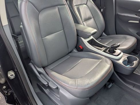 Used 2020 Chevrolet Bolt Premier w/ Infotainment Package image 37