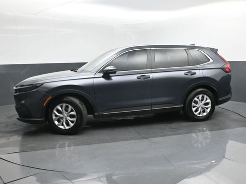 Used 2025 Honda CR-V LX image 2