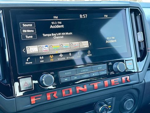 Used 2025 Nissan Frontier PRO-4X w/ Tow Package image 14