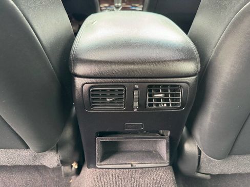 Used 2011 INFINITI M37 w/ Premium Pkg image 17