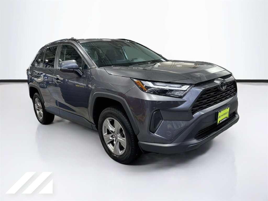 Used 2024 Toyota RAV4 XLE AWD/4WD image 3