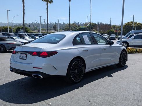 Used 2024 Mercedes-Benz E 350 4MATIC Sedan image 5
