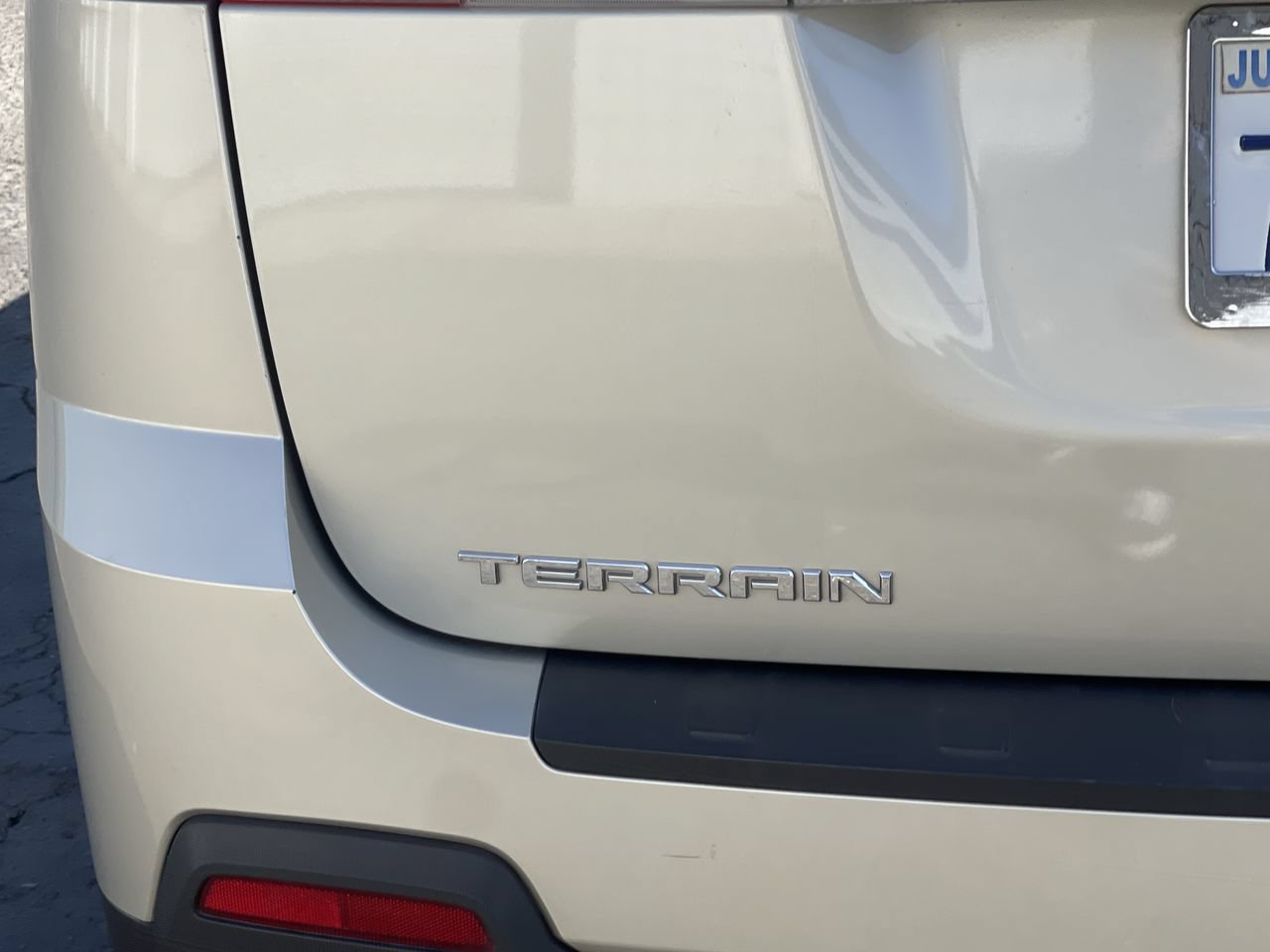 Used 2013 GMC Terrain SLE FWD image 28