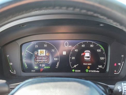 Used 2025 Honda Civic Sport image 31