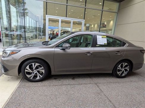 Used 2022 Subaru Legacy Premium image 2