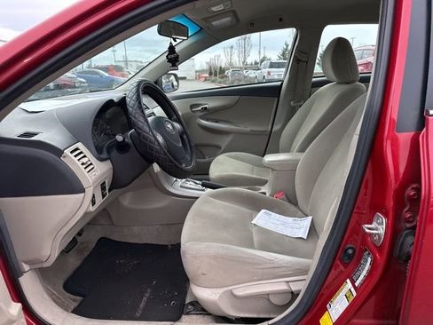 Used 2013 Toyota Corolla LE image 14