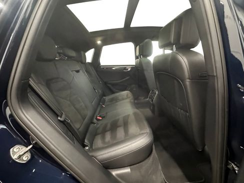 Used 2018 Porsche Macan image 18