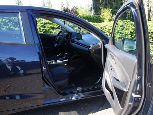 Used 2016 Scion iA FWD image 14
