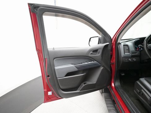 Used 2015 Chevrolet Colorado Z71 image 26