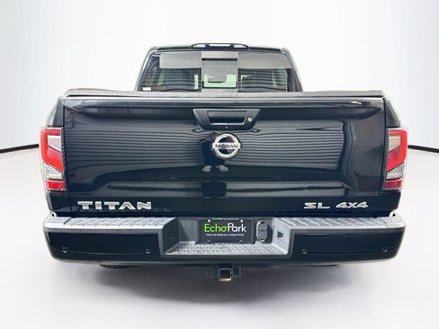 Used 2021 Nissan Titan SL w/ Moonroof Package AWD/4WD image 7