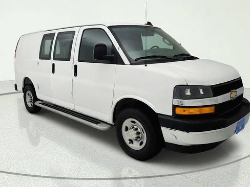 Used 2025 Chevrolet Express 2500 w/ Driver Convenience Package RWD image 1