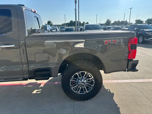 Used 2026 Ford F250 Platinum w/ Platinum Plus Package AWD/4WD image 10