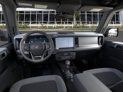 New 2026 Ford Bronco 4-Door AWD/4WD image 9