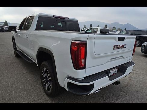Used 2024 GMC Sierra 1500 AT4 w/ Technology Package AWD/4WD image 7
