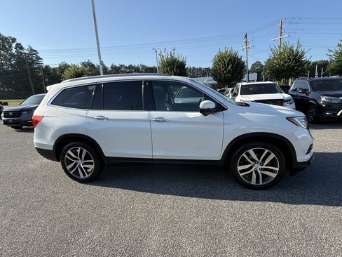 Used 2016 Honda Pilot Touring image 11