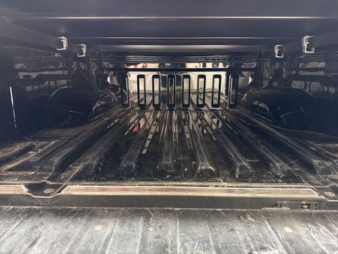 Used 2023 Nissan Frontier PRO-4X w/ Tow Package AWD/4WD image 17