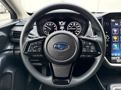 Used 2024 Subaru Crosstrek 2.0i Premium image 18