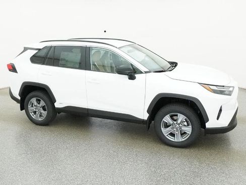 New 2025 Toyota RAV4 LE image 27