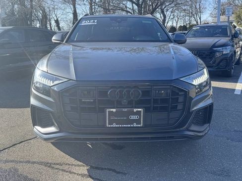 Used 2021 Audi Q8 Premium Plus w/ Premium Plus Package image 2