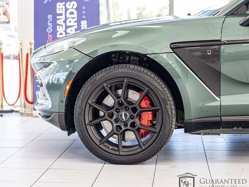 Used 2021 Aston Martin DBX AWD/4WD image 7