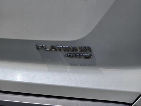Used 2022 Nissan Pathfinder Platinum w/ Cargo Package AWD/4WD image 15