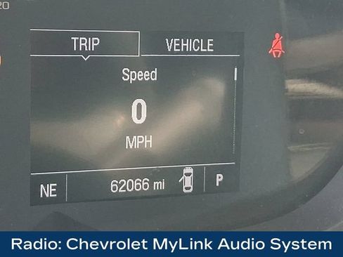 Used 2018 Chevrolet Trax LT w/ LT Convenience Package AWD/4WD image 4