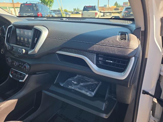 Used 2024 GMC Terrain SLT AWD/4WD image 34