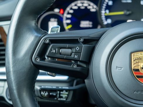 Certified 2023 Porsche Panamera AWD/4WD image 33