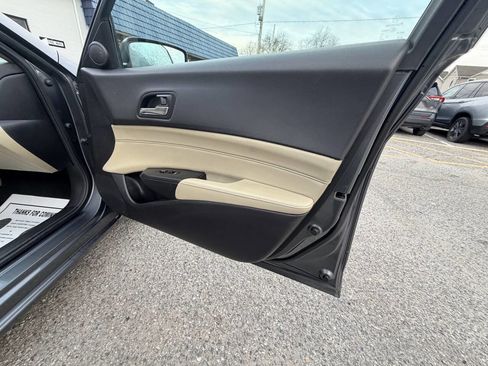 Used 2014 Acura ILX w/ Premium Package image 10