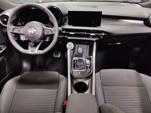 Used 2025 Alfa Romeo Tonale image 15