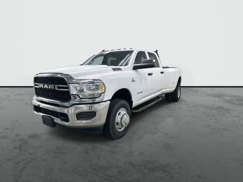 Used 2022 RAM 3500 Tradesman w/ Chrome Appearance Group AWD/4WD image 7