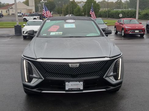Certified 2024 Cadillac Lyriq Tech w/ LPO, Floor Liner Package AWD/4WD image 3