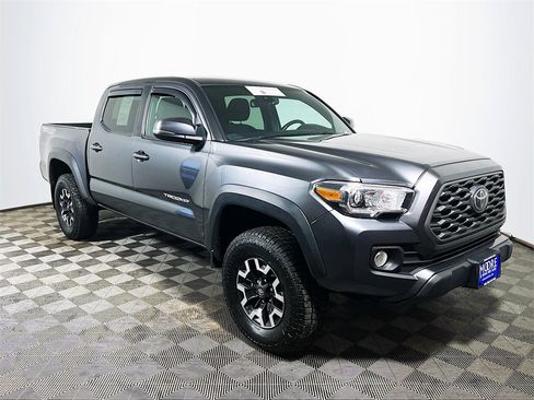 Certified 2022 Toyota Tacoma TRD Off-Road image 1