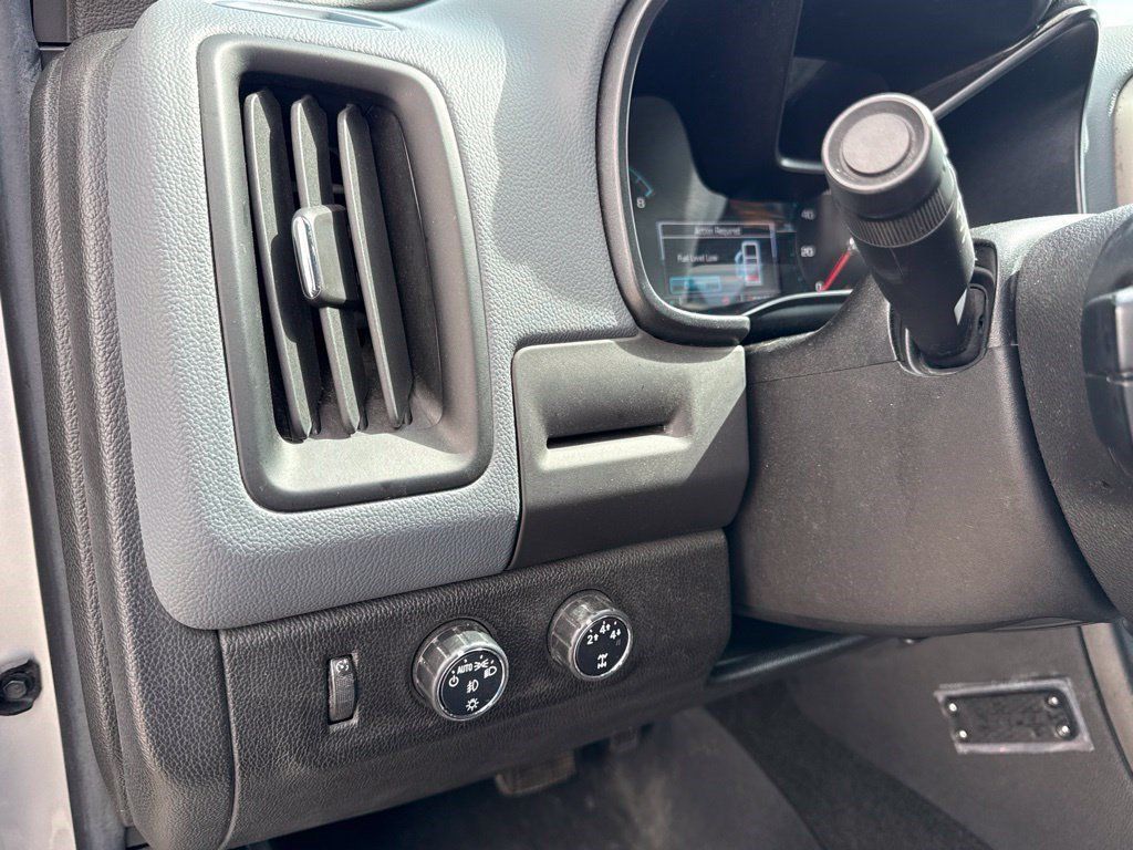 Used 2016 Chevrolet Colorado Z71 AWD/4WD image 13