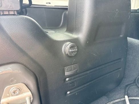 Used 2023 Jeep Wrangler Unlimited AWD/4WD image 17