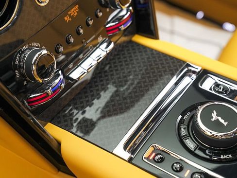 Certified 2024 Rolls-Royce Cullinan Black Badge w/ Driver's Package image 18