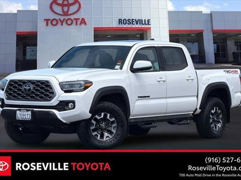 Certified 2023 Toyota Tacoma TRD Off-Road w/ TRD Premium Off Road Package AWD/4WD image 1