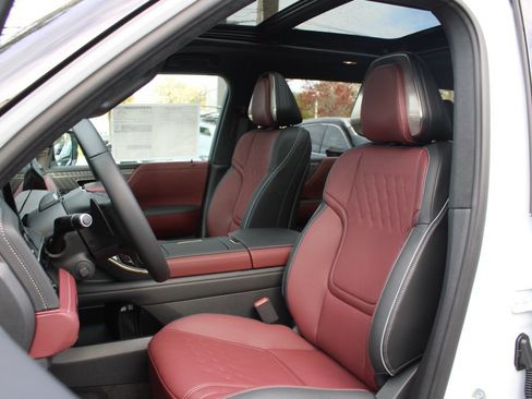 New 2026 INFINITI QX80 Autograph w/ Premium Cargo Package image 5