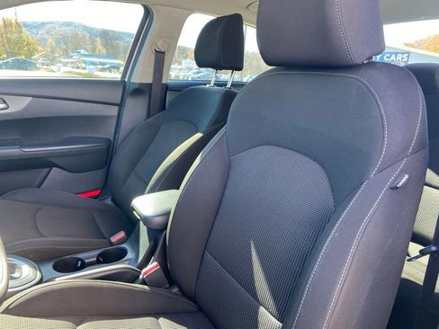 Used 2020 Kia Forte Sedan image 9
