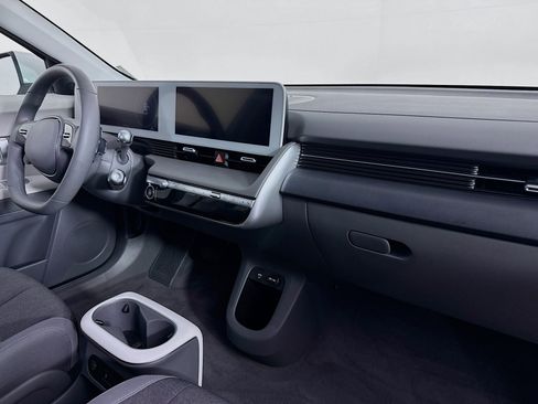 Used 2024 Hyundai Ioniq 5 SEL image 28