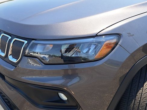Certified 2022 Jeep Compass Latitude AWD/4WD image 30