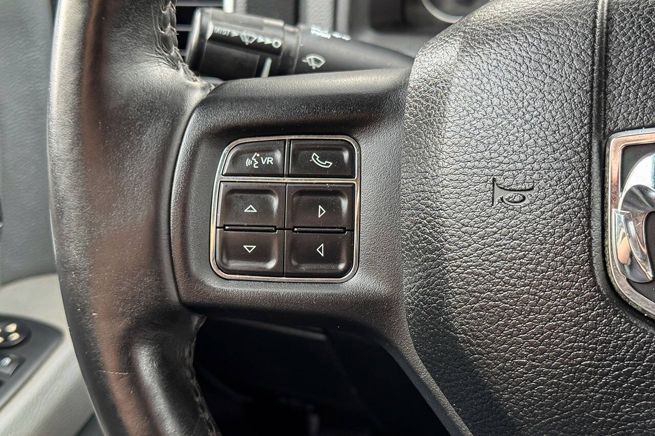 Used 2017 RAM 2500 SLT w/ Snow Chief Group AWD/4WD image 25