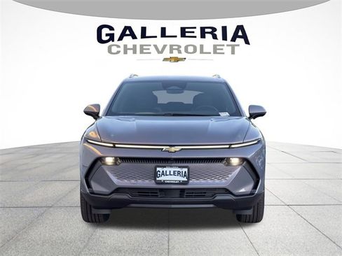 New 2026 Chevrolet Equinox EV LT image 3