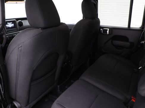 Used 2023 Jeep Wrangler Unlimited w/ Cold Weather Group image 11