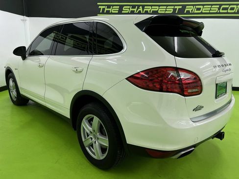 Used 2011 Porsche Cayenne S AWD/4WD image 7